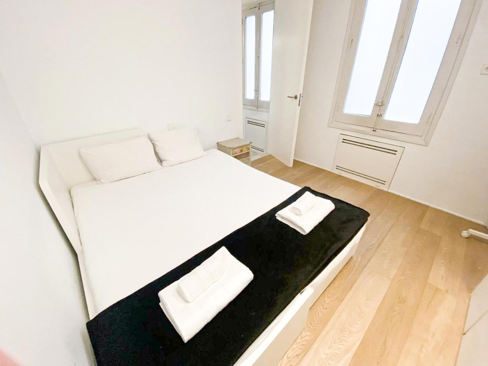 Elegant Next To Paseo Del Prado - Alameda Apartamento